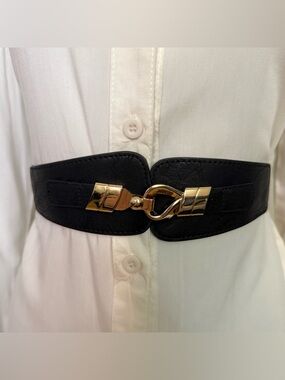 Black PU leather elastic waistband skinny belt with gold tone buckle